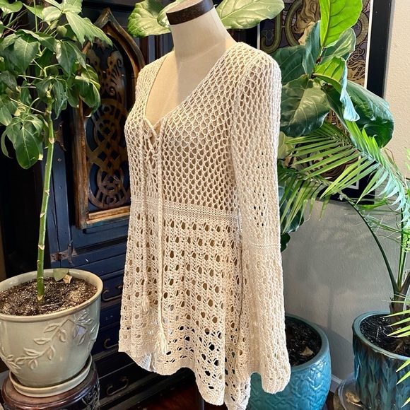 Umgee Crochet bell sleeve tunic cover up dress top - Picture 3 of 13